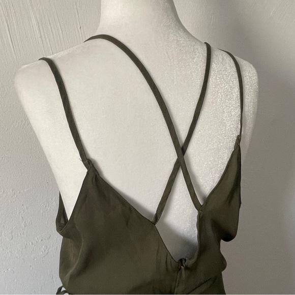 Olive green wrap dress - Picture 8 of 9